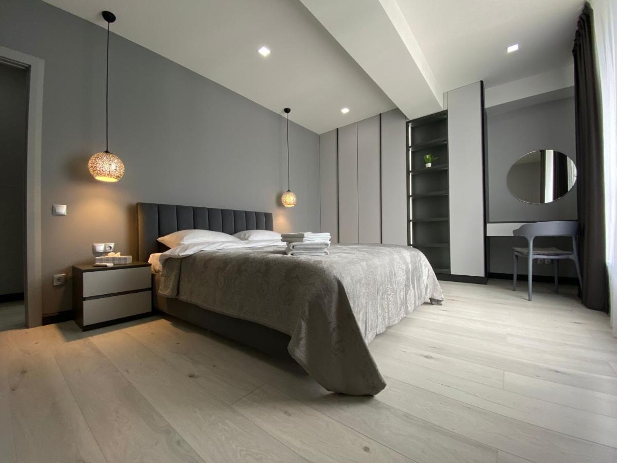Minimalist Style Apartment With Best Location Chisinau Ngoại thất bức ảnh